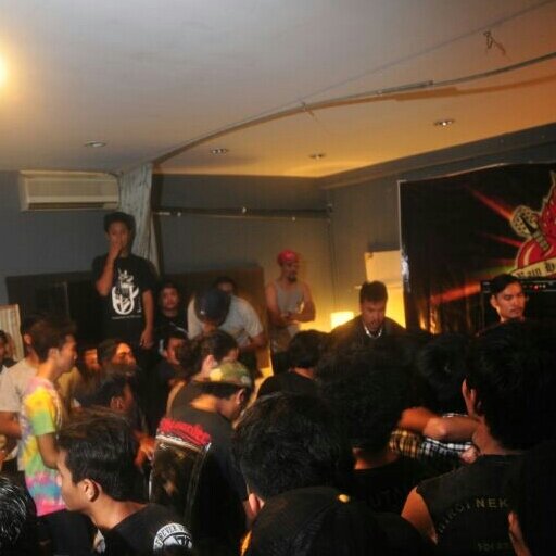 As Lion In Awaken | Have 6 Head's | since 2009 | Progressive Metal/Hardcore | aliametalcore@hotmail.com