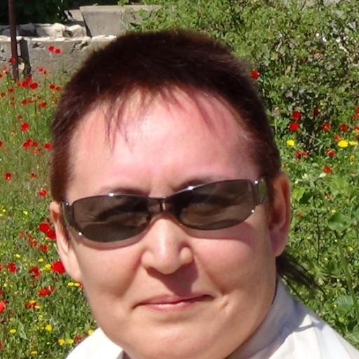 Развиваю собственный бизнес. Люблю путешествовать. Люблю друзей. Счастливая мама. ЖЕЛАЮ ВСЕМ СЧАСТЬЯ!!!