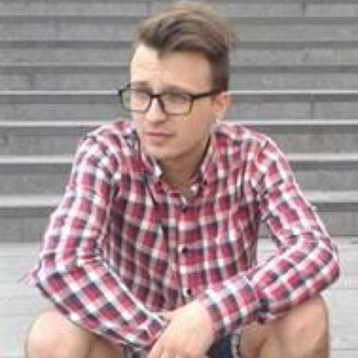 dzhyy's profile picture. 