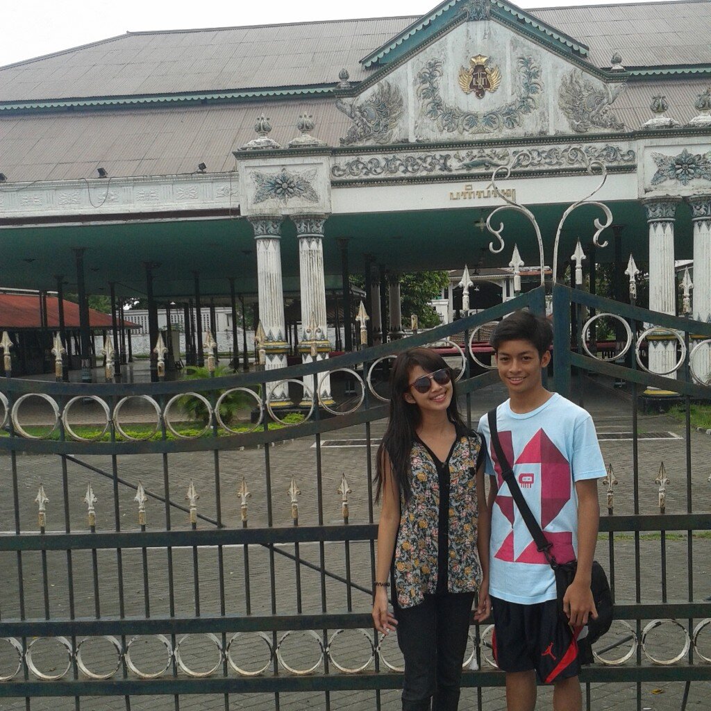 ellywell's profile picture. Dear god.. I believe that your plans are better than my dreams and you always give everything which better than i think☺ | SMAN 16 SURABAYA