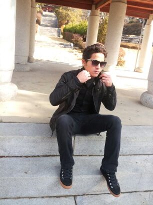 SeasonShahi's profile picture. 