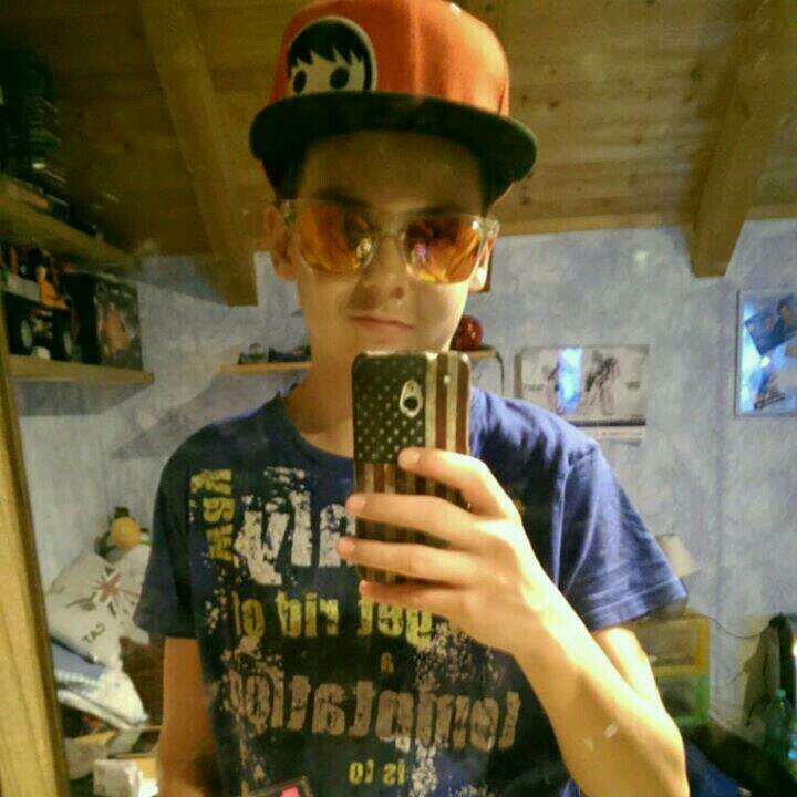 denis130701's profile picture. 