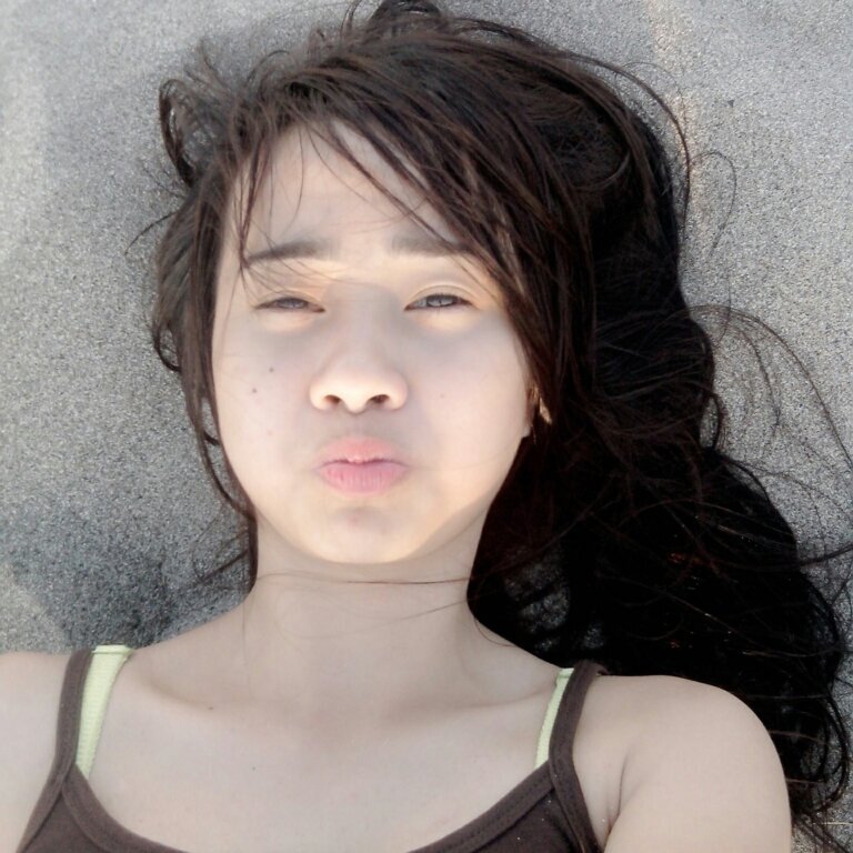 zheltaruc's profile picture. simple girl and a God's follower :)