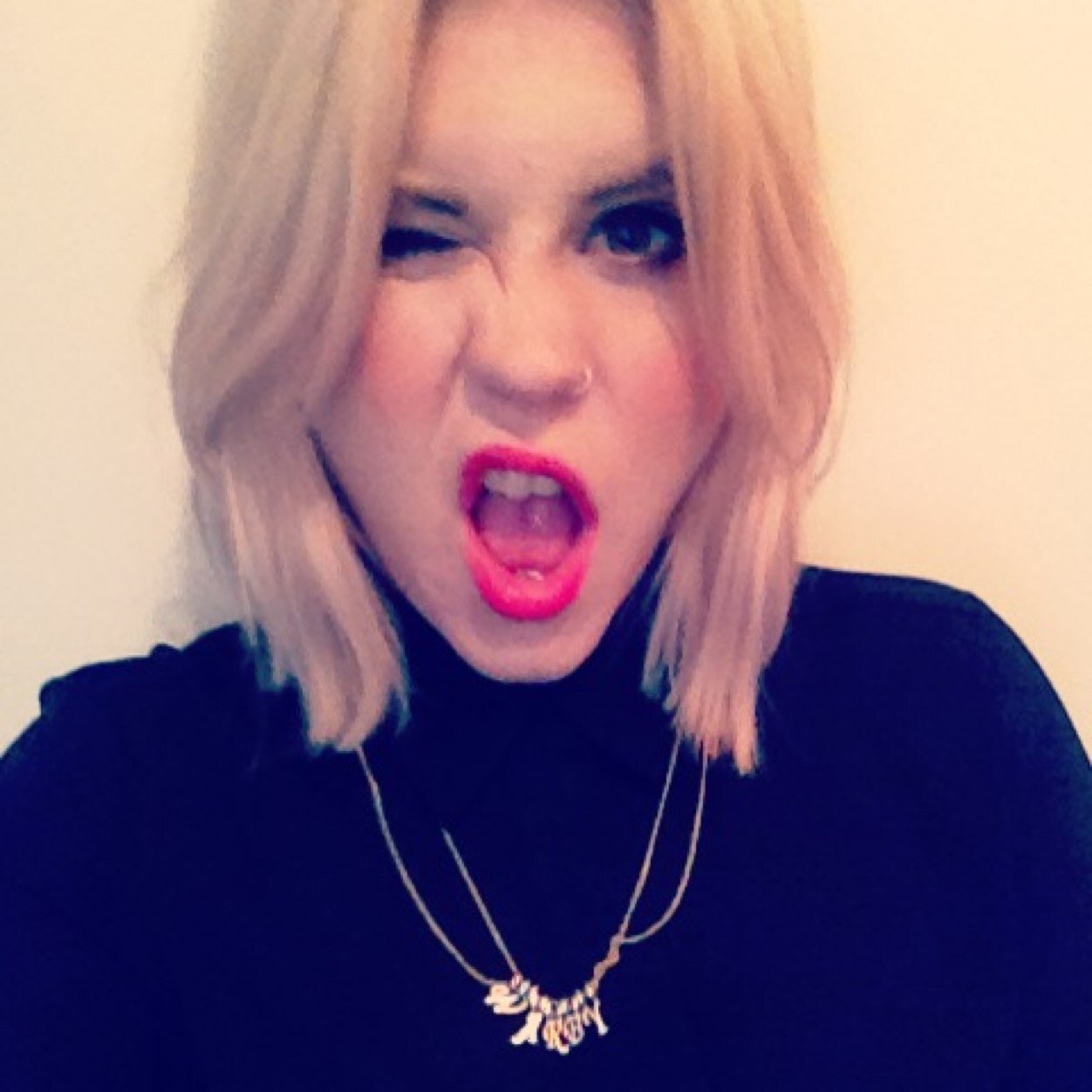 laura_warby's profile picture. A&R @feels