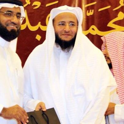 ضاقتْ ولمَّا استحكمتْ حلقاتُها فُرِجَتْ وكنت أظُنُّهَا لا تُفرَجُ