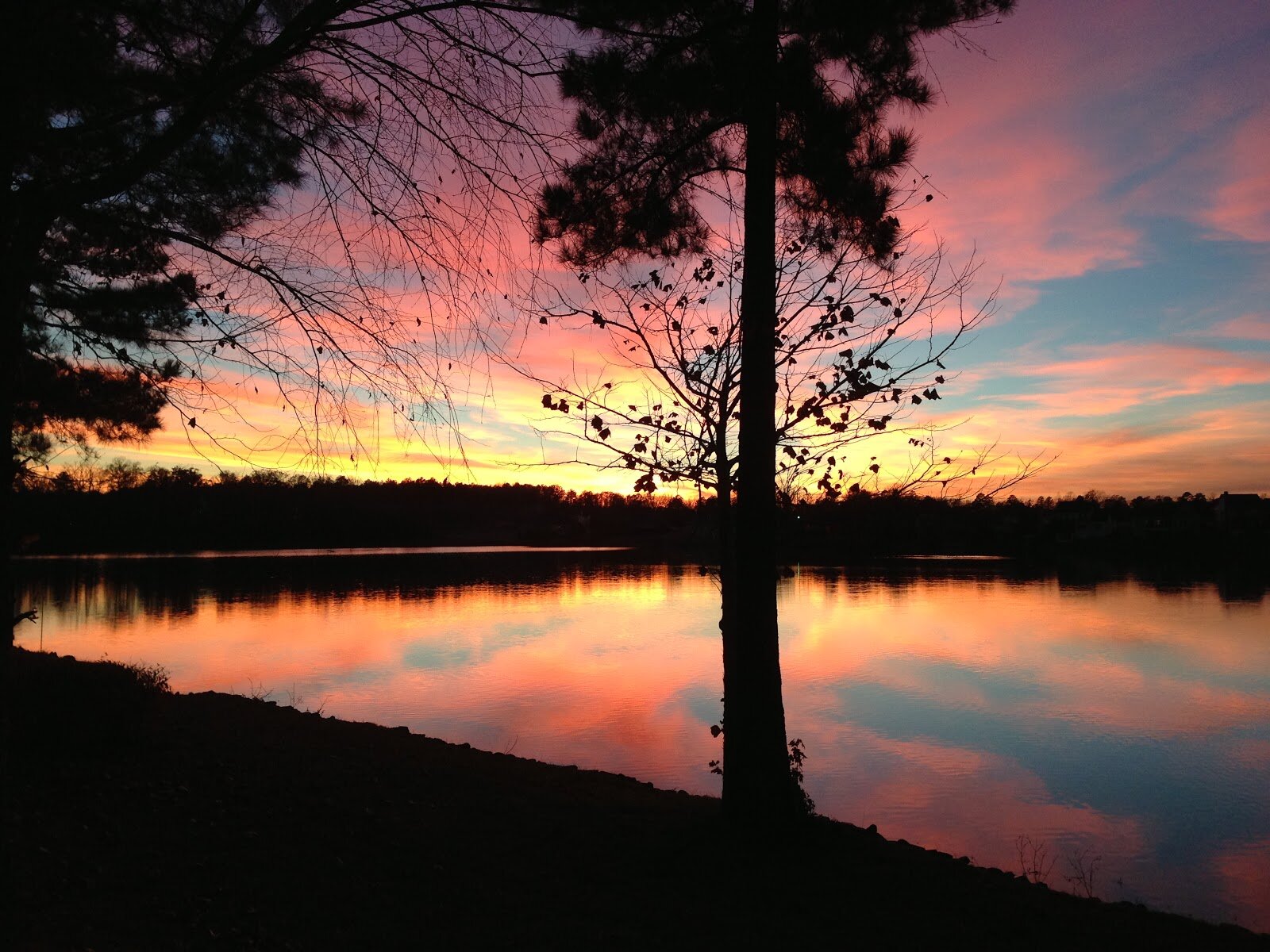 wellsgatemag's profile picture. Beyond The Gates magazine.