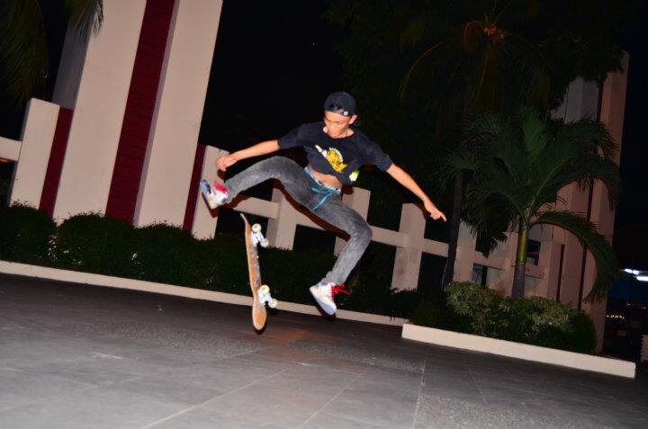 RNRFKY's profile picture. We Are No Better Than YouWe Were Only 4 Kids Excited Is Determined To Take All Of Our DreamsOne Day We Will Lead All Our WishesAnd We Will Never Give Up!!