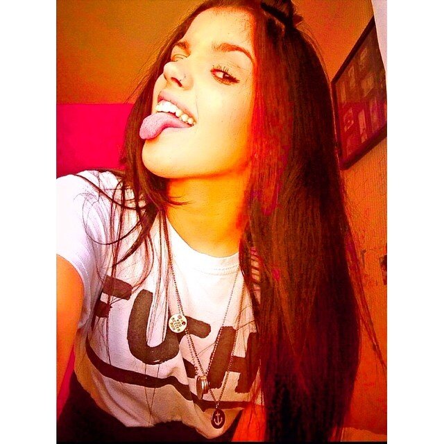 A gente erra acertando. Mas continua tentando.
Carioquíssima, 18 anos.