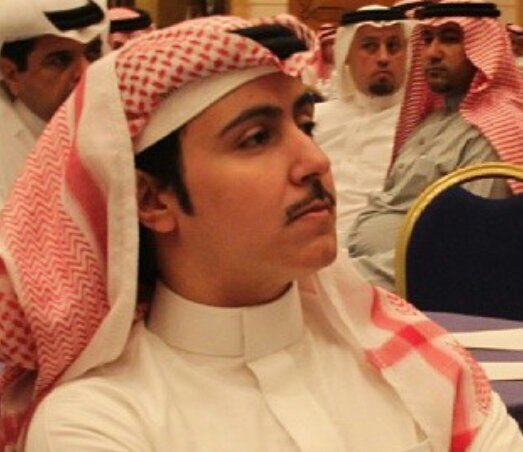 بنت عشرينيه ‏مهووسَه بـأبو خالد (جواد) !
احب هالانسان حب مجنوون ،كتير تعلمت منه اشياء حلوه  دائما اقلده واقتدي فيه , جواد (برينس ) مافي زيه (احبك يا ابو خالد )