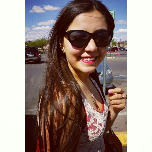 jazminarment's profile picture. 