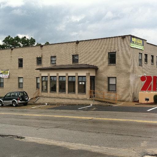 IUPOffCampusHou's profile picture. 2, 3, 4 bedroom apartments on 7th St. and 5th St. Indiana, PA.  Great apartments at great prices!