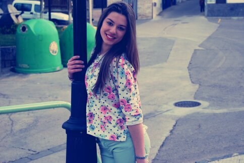 andreika1581925's profile picture. ~Para ser feliz, debes aprender a ignorar muchas cosas.~