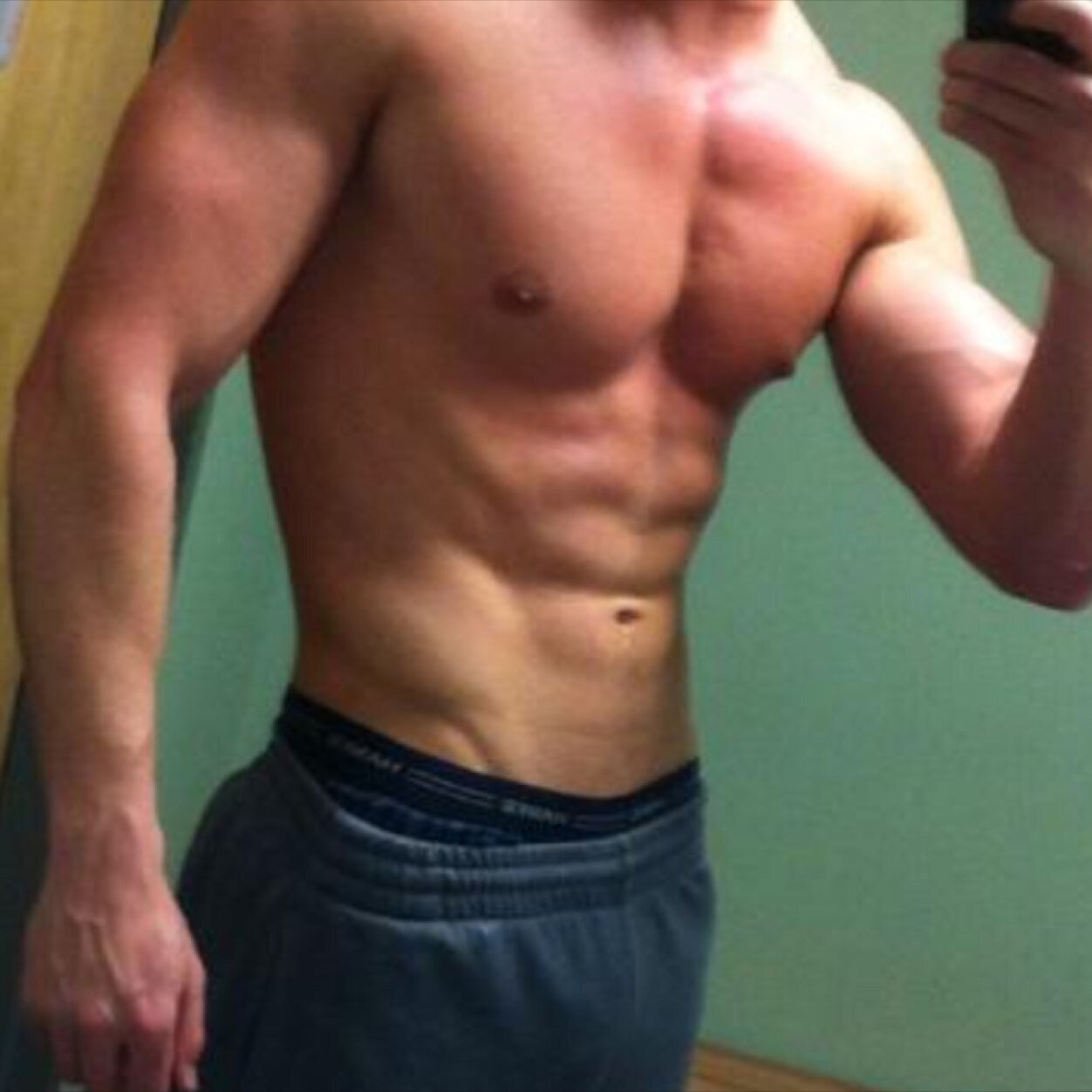 I love Working out, Women, Food and drinking Stay Horny my friends and AVI IS ME