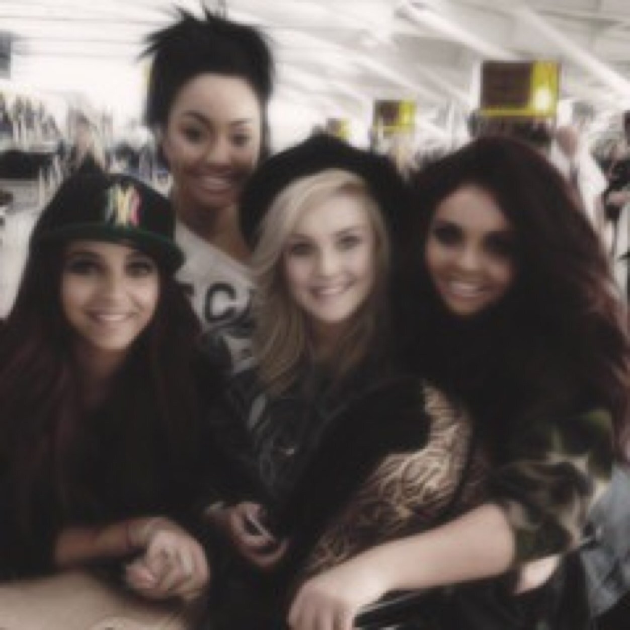 MyMixerFamily's profile picture. ♡