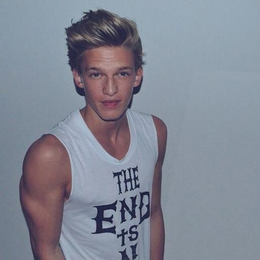 We are Abi, Ruby & Chloe :) we are 16 years old and we love Cody Simpson ♥