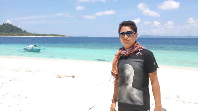 Farhanalatas17's profile picture. Kekuatan pikiran mampu mengubah IMAJINASI menjadi REALISASI, berpikir, bertindak banyak berpikir tidak bertindak hasilnya NOL BESAR, sampai bertemu DI BALI.