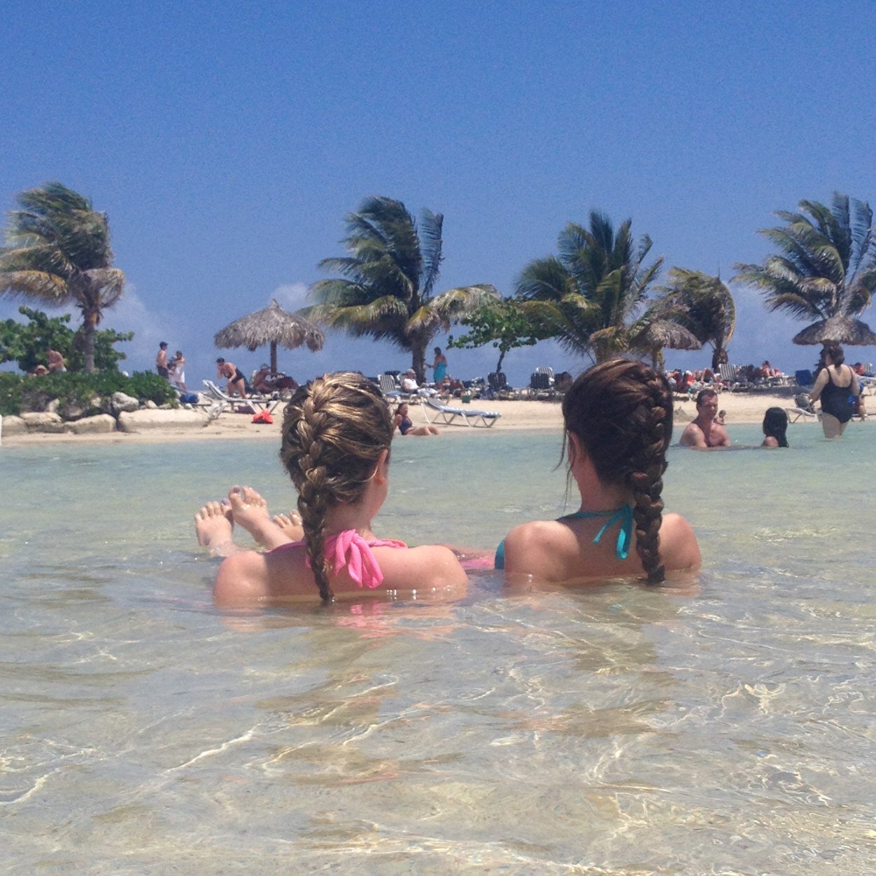 Right now is the youngest you will ever be so have fun and live free ☀⚓ just tweeting what we all think