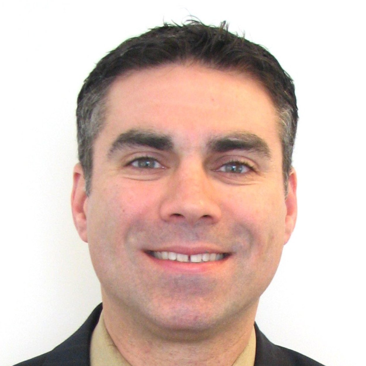 troxsile's profile picture. Wishing every day that I looked like a runner.