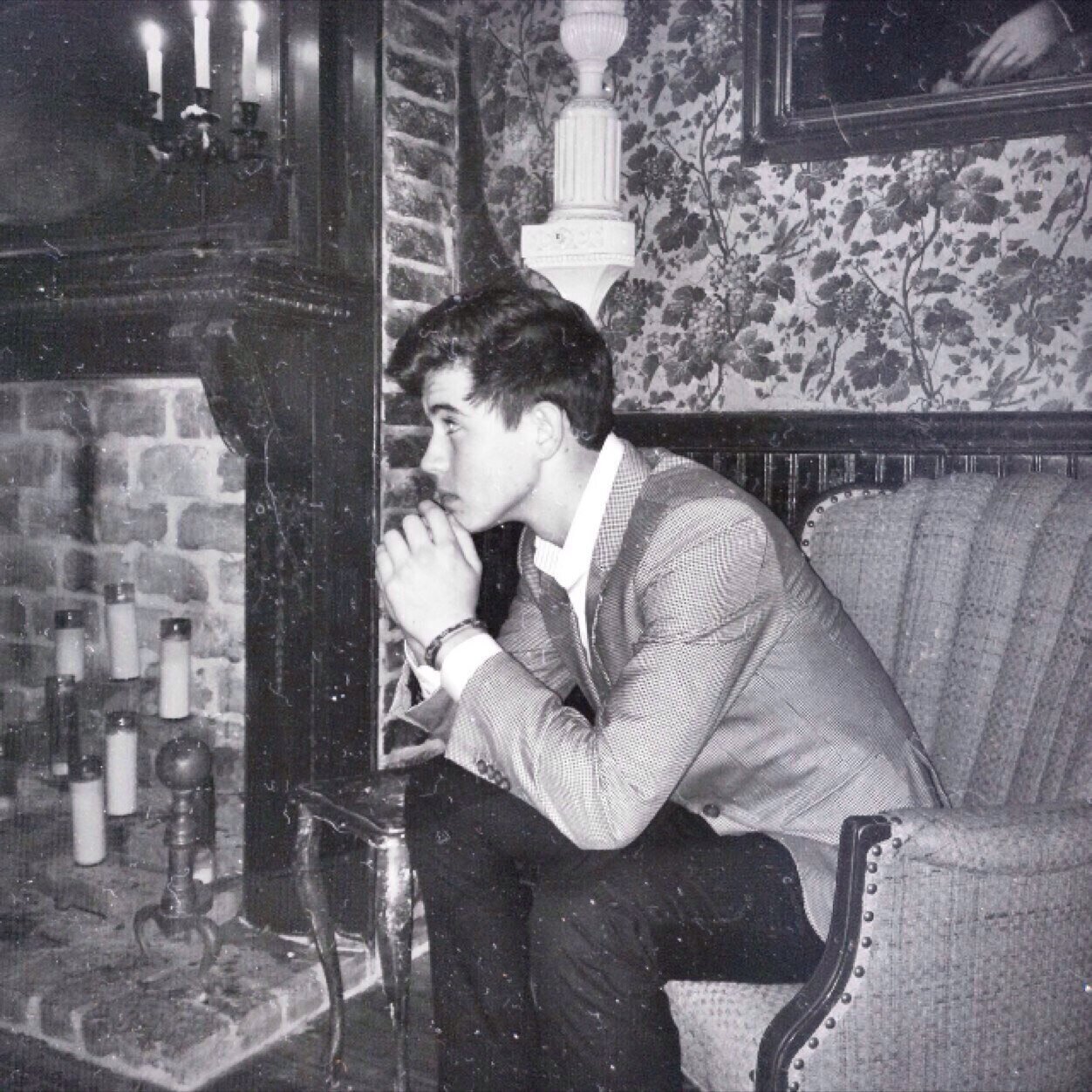 hello its @akawhitesides. comgrats on your nash follow(((: