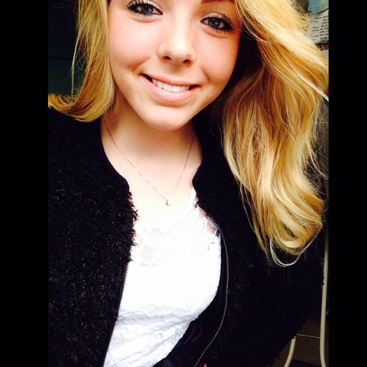 xBetien's profile picture. Life is too short to wake up with regrets. So love the people who treat you right and forget about the ones who don't. ❥
Loves Alexander x