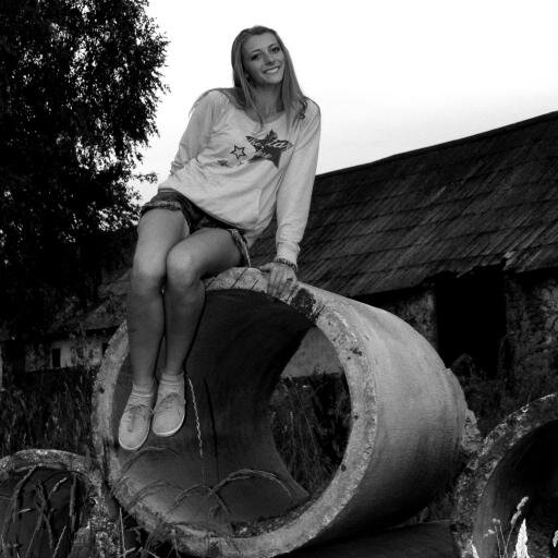 DzinetaCeimere's profile picture. Love me or hate me.