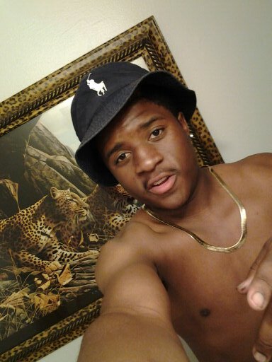 That One Cool Ass Nigga Erbody Know & Wanna Be Around ! Fwm I Fw.You !