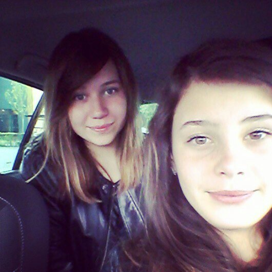 Clara ← Ma meilleure, ma vie je t'aime ♥ Camille ← Ma raison de vivre je t'aime ♥