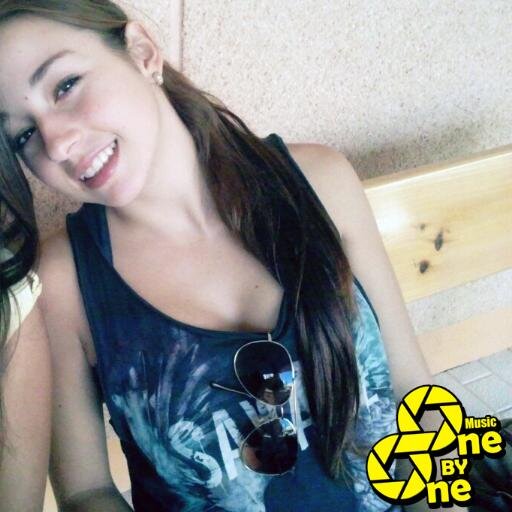 Jefa de RRPP en One by One Music Records. Facebook: Maite Onebyone. ☎: 616 05 41 13 #OneByOneAllCrazy