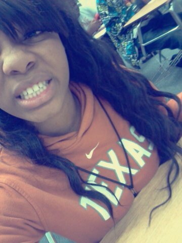 IM NENE ,I DANCE!ron is my bab. !:) FristLady #Ronb !