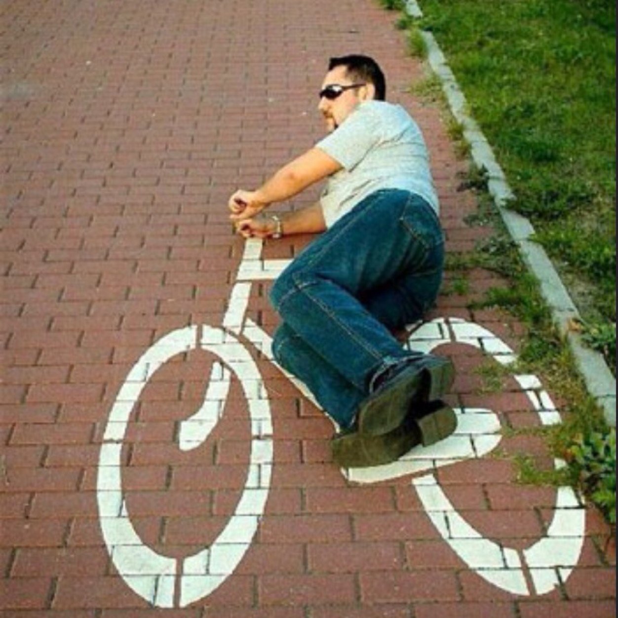 Ride your bike to school day- May 19th- 7:00 AM- teacher inner court yard.