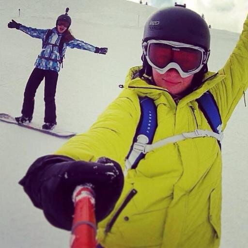 14 years old girl / NL / Hockey / snowboarding / skiing / MLA / climbing / love for my best friends @_Camille98 and the one i never forget @Xxx__Nienke