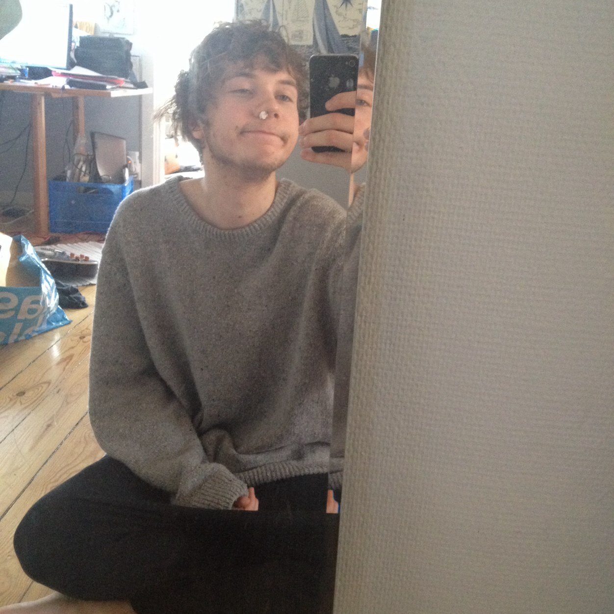 bbtopi's profile picture. 17 / I do music, tea, cats and barefooted running in my house. follow for a friend! guitarist in metalcore / hardcoreband Way to wander ❤