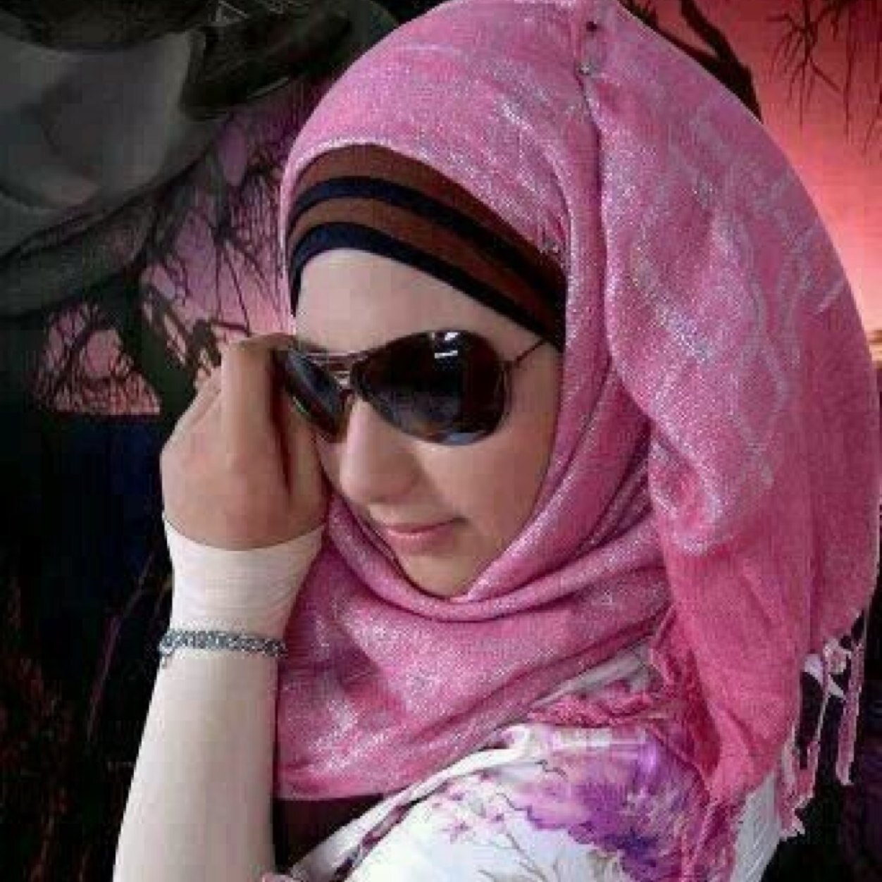 Asiil800's profile picture. احب المطر
 ،، طالبة بكلية الطب