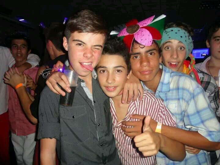 no inporta como seas total q me guste ami y no alos demas TE AMO CARO NO SOY NADA SIN VS SS MI VIDA te amuu   seguime y te sigo( ;