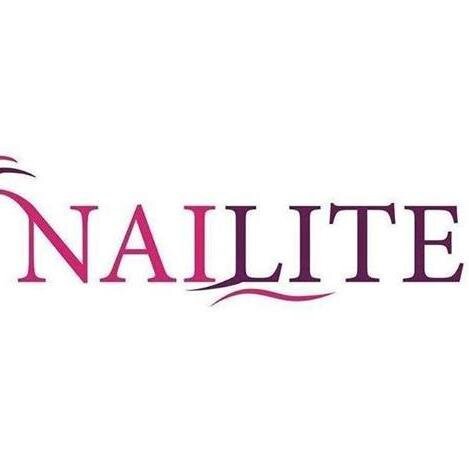 Trendy nailwear brand. Innovation and design are our premises.