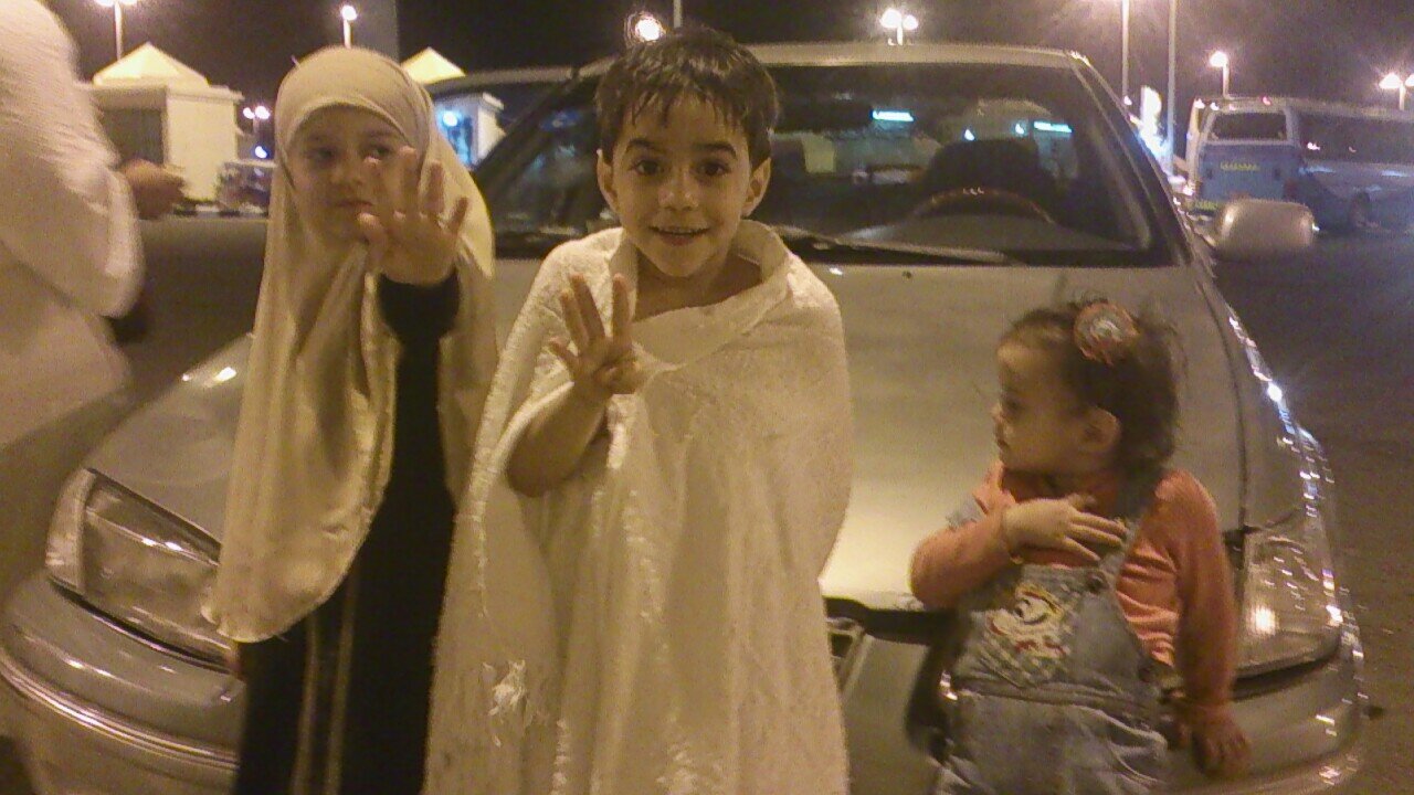 ‏‏محب لكل جديد عاشق للتحدى محب للمغامرة
يحب الاسلام و يعلم انه منهج حياة و انه الذى يقود البشرية للامام
يحب مهنته
صديق صدوق
يحب ا