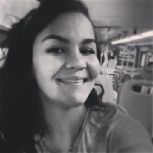 Não importa o que as pessoas pensam. Se você acredita que vale a pena, lute por isso.” ▲ BC beach Brazil.