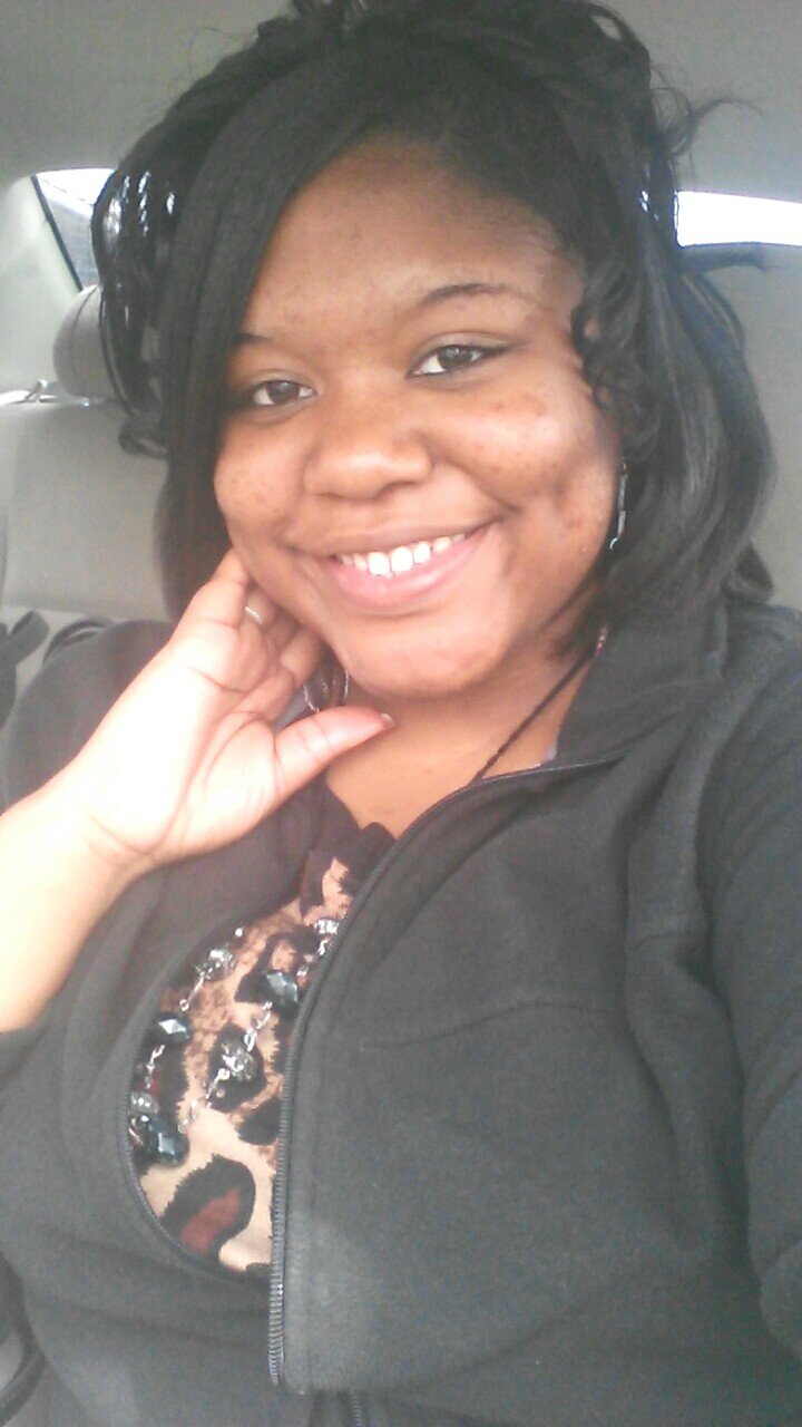 livin' my life likee it's GOLDEN ! 17 years young w/ GOD all in my lifee ! --Destined for Greatness ! FEEL FREE TOO FOLLOW !