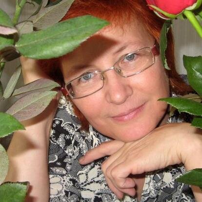 Astrofilit33's profile picture. Художник. Авторские украшения из самоцветов.  Я за позитив. Люблю всё интересное в мире флоры и фауны...