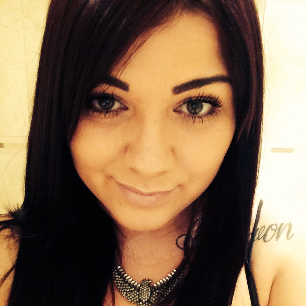 Heather_Lauren's profile picture. 'We are all in the gutter but some of us are looking at the stars...' I was born in the wrong era, I should have been born in the 1970s or sometime in the 1800s