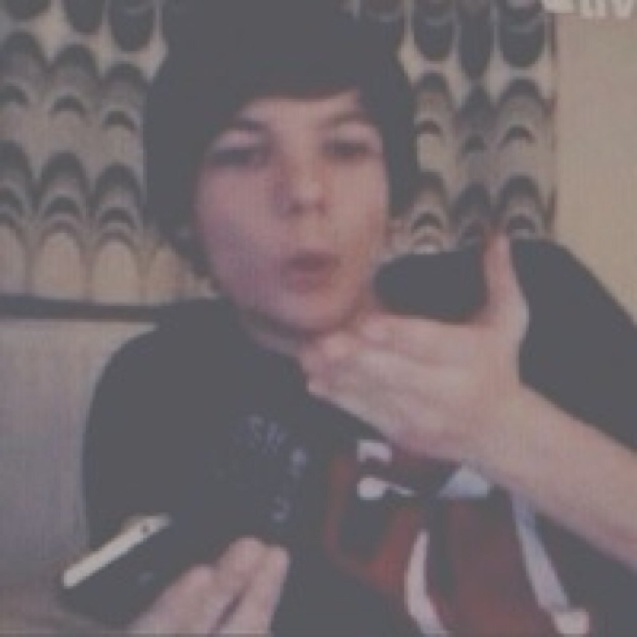 Hiiii! Free follow so follow @dashofnouis