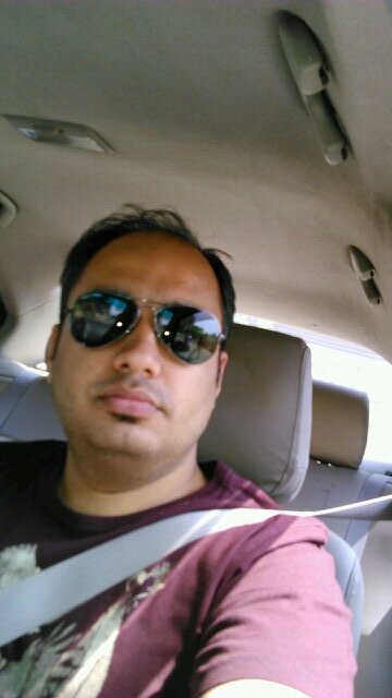 Dreamer, nomadic, auto aficionado