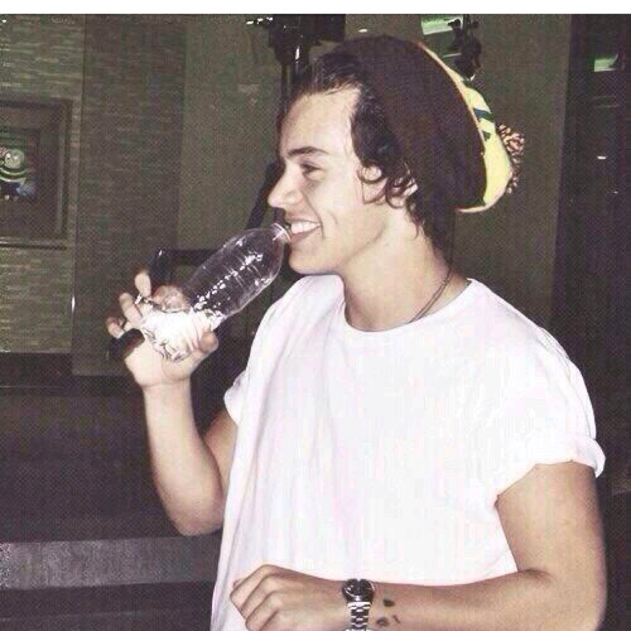 PLEASE FOLLOW ME ON @bootypoppinziam AND NOT THIS ACC YOURE FLAWLESS BAE AND ILYSM HAVE A GOOD DAY| I FB JUST ASK