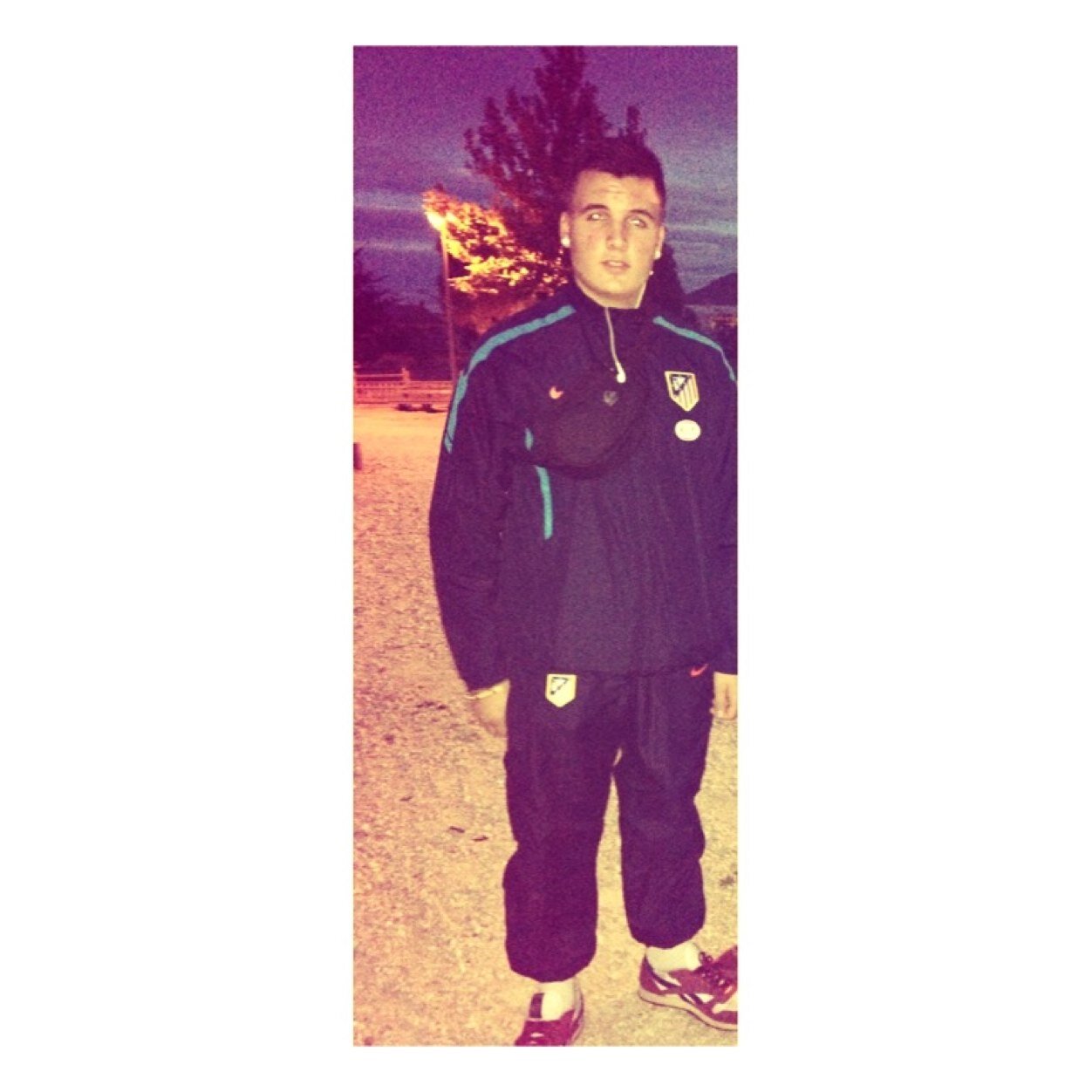 ♠Vale mas tu sonrisa que cualquier tonto,Con cuantos menos cuentes, menos te fallan♣ثريا تسعة عشر♥