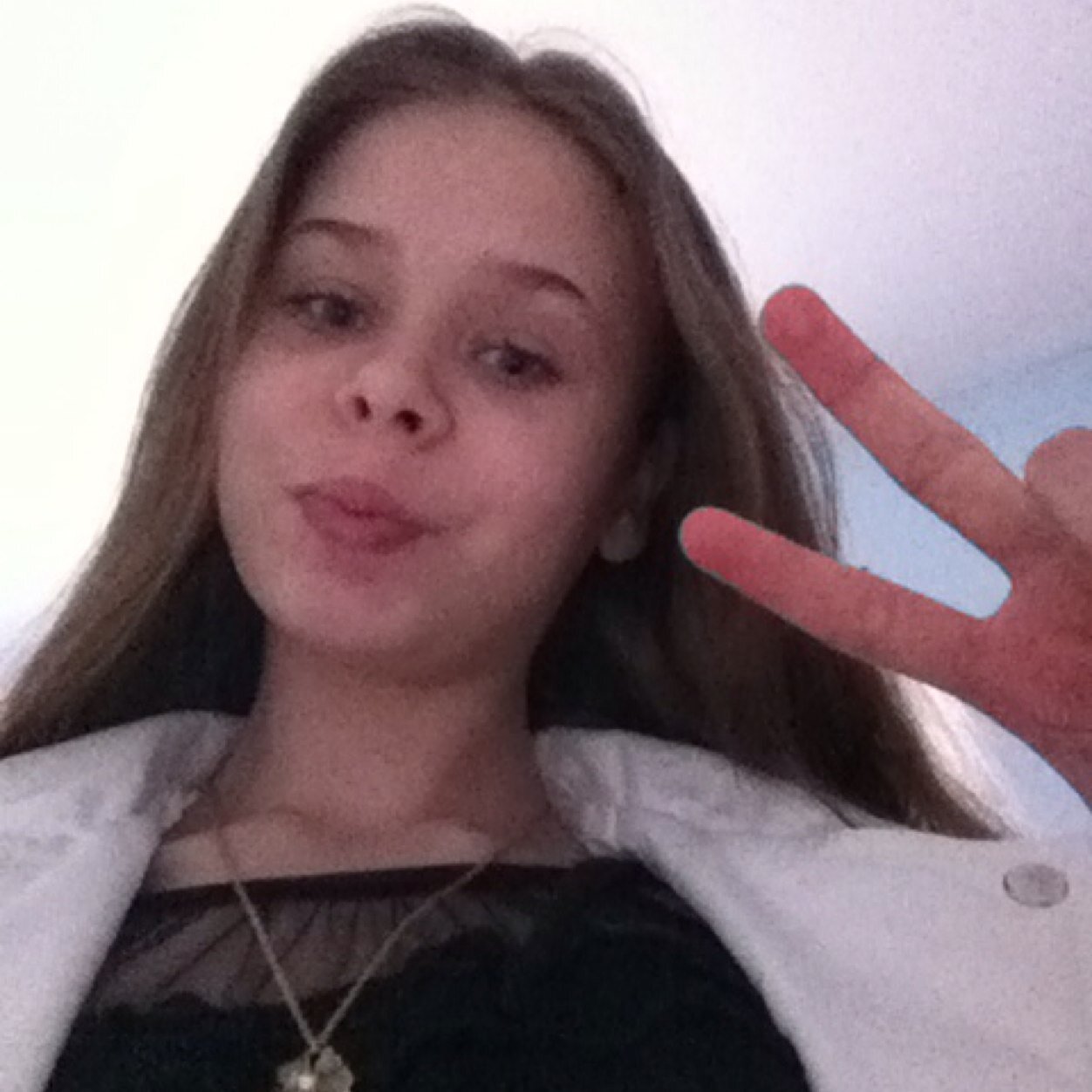 Hey it's polina I'm a gymnast and I love magcon soo much live life happy and i love to eat food and hang out with friends