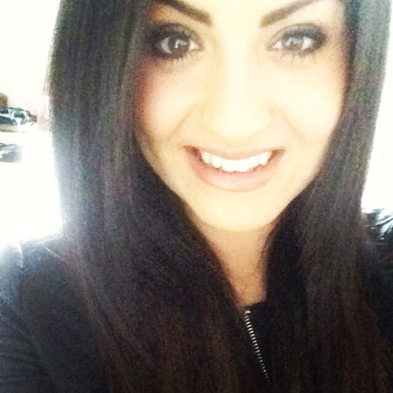 EmmaFarrouj's profile picture.  Life isn't about waiting for the storm to pass it's about learning to dance in the rain...