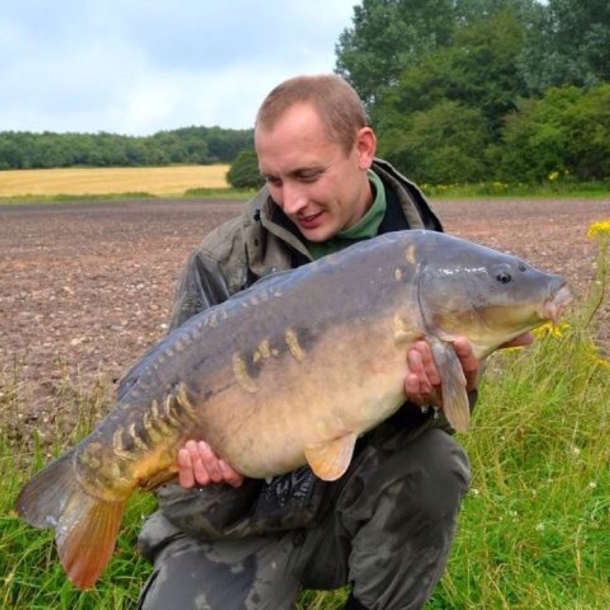 MattLeeRodgers's profile picture. realist, unlucky fucker, angler, lover, does tha' wanna buy some shit for your house???