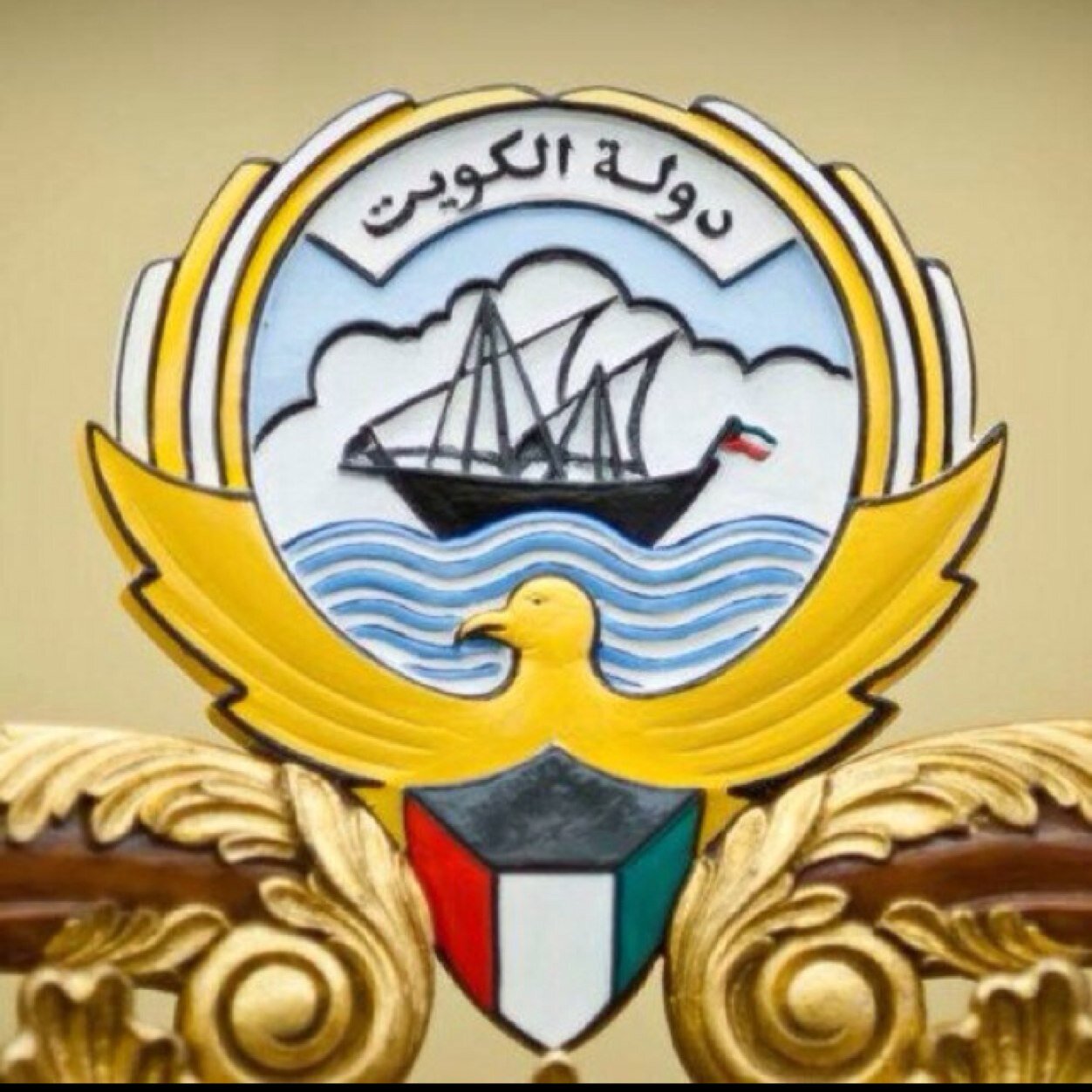 ما ينسينا الخطا حب الخشوم☝️
ولايطهرك المطر عشرين عام