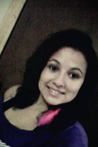 Uma moça simples, porem de grande personalidade e muita determinação.... Gosto de coisas diferentes, porem sempre faço as diferenças se unirem... 3