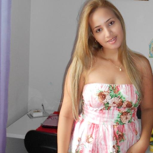 casualmente te encontrei, admiração nasceu enfim... fã ardoroso me tornei, o teu sentir sinto em mim.fã de simone e simaria